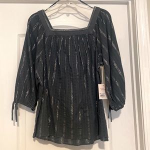 Lauren Conrad 3/4 sleeve shirt